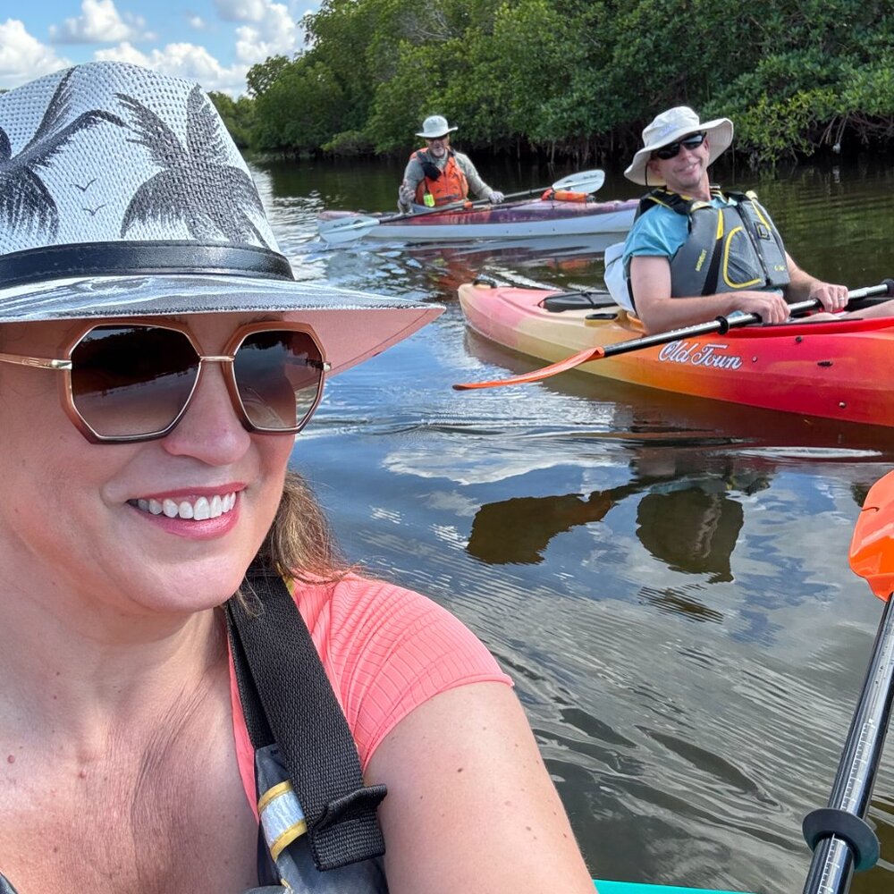 🐬YOLO🐬 LIVE Sundays @ 7pm CST and LIVE THRIFTING on Wednesdays at 12pm CST - Picture 4 of 6